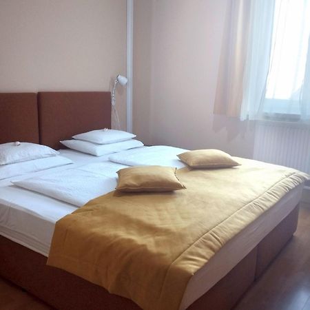 Bed and Breakfast Stan Es Panzio Balatonalmádi Zewnętrze zdjęcie